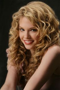 https://www.showbiz.cz/public/files/gallery/thumb/05/055a6092156f447c17f5127a3bc7a5ac1312554887_new.jpg