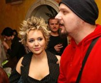https://www.showbiz.cz/public/files/gallery/thumb/0d/0dd009c30cec34f6913045ca7d953b511312586076_new.jpg