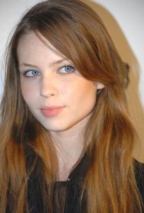 https://www.showbiz.cz/public/files/gallery/thumb/13/13035cc71fd5e1e1e59a70a649d7562a1312581957_new.jpg