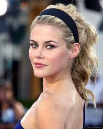 https://www.showbiz.cz/public/files/gallery/thumb/1f/1f3df9685b4d386ff5a38a02160285491312496051_new.jpg