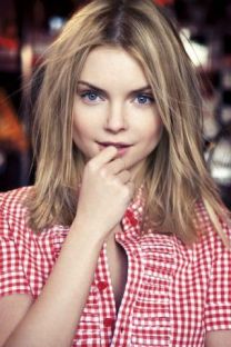 https://www.showbiz.cz/public/files/gallery/thumb/4e/4eb9a76d92b862cea0622985ba7fdfbc1312565501_new.jpg