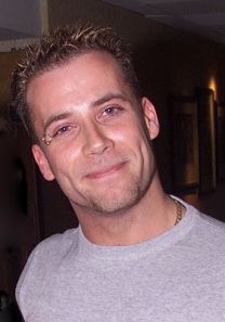 https://www.showbiz.cz/public/files/gallery/thumb/5b/5b38db8fa2ef1b224e2a3ed82821cbf71312584735_new.jpg