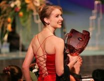 https://www.showbiz.cz/public/files/gallery/thumb/79/79b72446450f60cf0f795e5edb7c11c21312578392_new.jpg