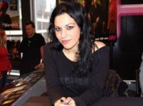 https://www.showbiz.cz/public/files/gallery/thumb/87/8709ffaab00eb5537d0047d98c742c0e1312529146_new.jpg
