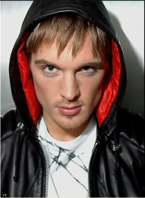 https://www.showbiz.cz/public/files/gallery/thumb/8e/8e088e80e39b19cc6d8bd1081b1913211312563939_new.jpg