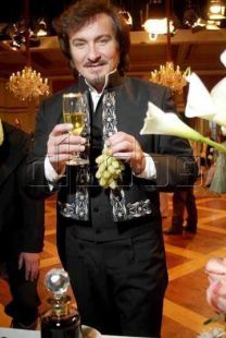 https://www.showbiz.cz/public/files/gallery/thumb/94/9474b5c95d34fa53b8e4e236b9a442971312498806_new.jpg