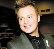 https://www.showbiz.cz/public/files/gallery/thumb/ad/ad0e7844616e141b2ef7b63e2992111e1312568729_new.jpg