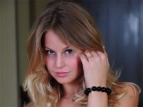 https://www.showbiz.cz/public/files/gallery/thumb/b3/b34c5c60c759097f8cdf30a7a12cad82_new.jpg