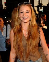 https://www.showbiz.cz/public/files/gallery/thumb/e3/e3dd4a56f6dd5126c0db6f78f93098ea1312566213_new.jpg