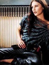 https://www.showbiz.cz/public/files/gallery/thumb/f2/f2080364b45cc72132ac168168c2d50c1312481649_new.jpg