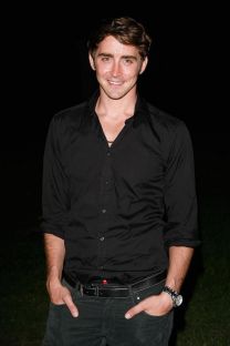 https://www.showbiz.cz/public/files/gallery/thumb/f4/f4a43e27d77dcb43f81f1780992832aa1312496736_new.jpg