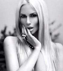 https://www.showbiz.cz/public/files/gallery/thumb/f5/f5b47d225610b5de65e939e460897070_new.jpg