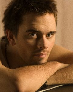 https://www.showbiz.cz/files/gallery/00/006a4996c5d6013171234fecf8b6d5461312485875.jpg