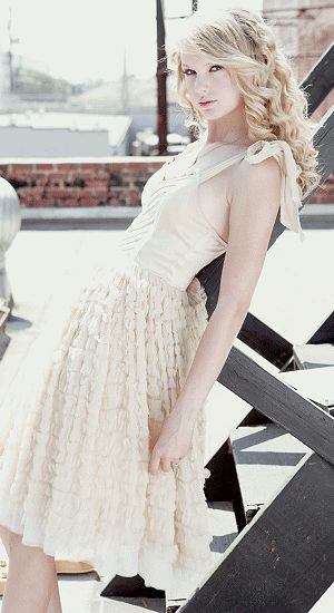 https://www.showbiz.cz/files/gallery/05/059c85bfd3415f5e6c648ede2d08fbef1312536981.jpg