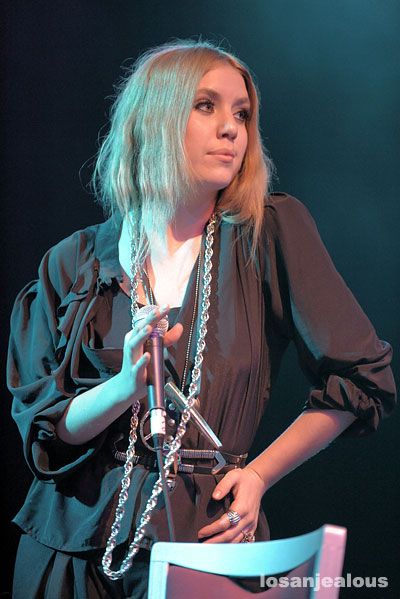 https://www.showbiz.cz/files/gallery/0a/0a861a09a87eb614e8c14aa024c8e0ef1312477532.jpg