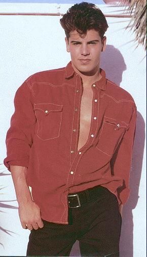 https://www.showbiz.cz/files/gallery/0c/0c467224006747a88b3cc25205e38ab31312563456.jpg
