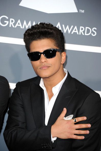 https://www.showbiz.cz/files/gallery/0f/0f6d9a530bca3e6592f96c6fac6fa7831312483559.jpg