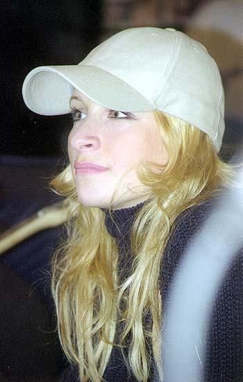 https://www.showbiz.cz/files/gallery/13/13ff9cc02d9c90bb870b1339193043291312540614.jpg