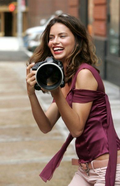 https://www.showbiz.cz/files/gallery/14/14ba0a48f6f1dd2f0246143359ed5f8a1312529910.jpg