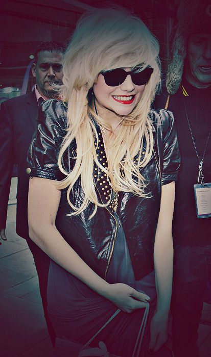 https://www.showbiz.cz/files/gallery/16/16046cf973ccb84b7ee80bcacc4bb0e51312560947.jpg