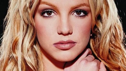 https://www.showbiz.cz/files/gallery/16/167967fcd217e37af307da793cdca0ea1312580123.jpg