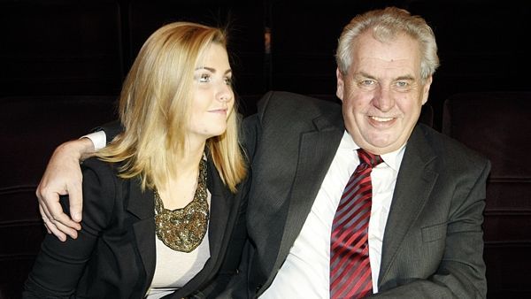 https://www.showbiz.cz/files/gallery/19/196fe00f7d423fbd1e7af57976df4cba.jpg
