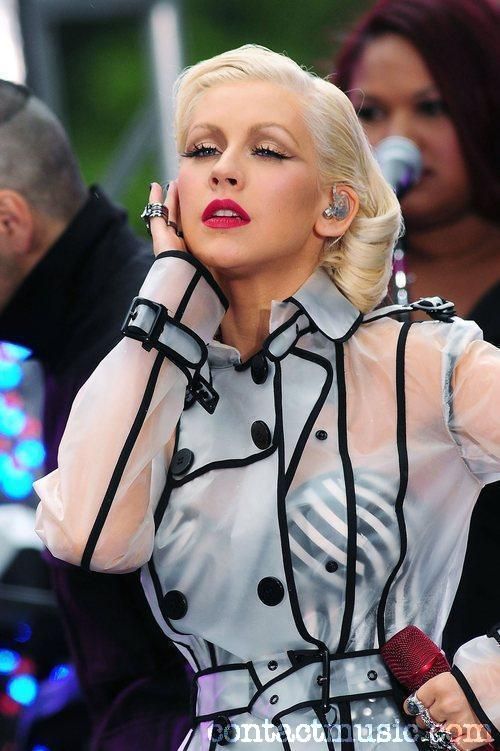 https://www.showbiz.cz/files/gallery/2e/2e91f5a5d702f80e75b398b3fb308d921312549500.jpg