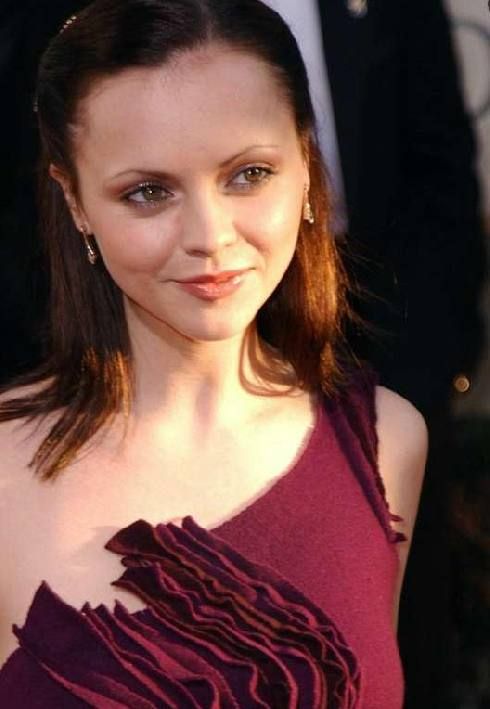 https://www.showbiz.cz/files/gallery/32/3209faf736ae4651fa387d67cada40281312565162.jpg