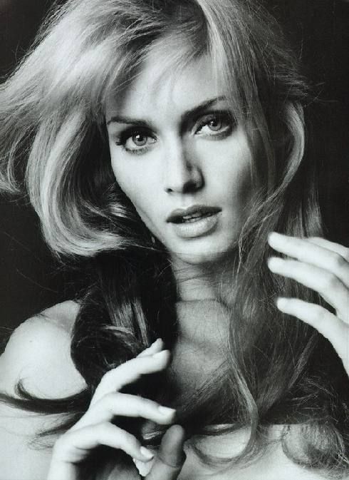 https://www.showbiz.cz/files/gallery/40/40848f1dcbfb6121976ff49f4c0f6bf81312581005.jpg