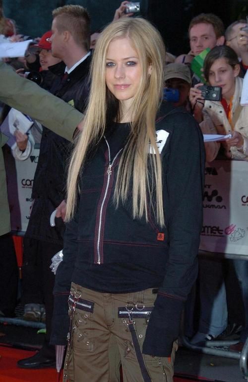 https://www.showbiz.cz/files/gallery/46/46dabd931217d4d74bee9745118edc1d1312550294.jpg