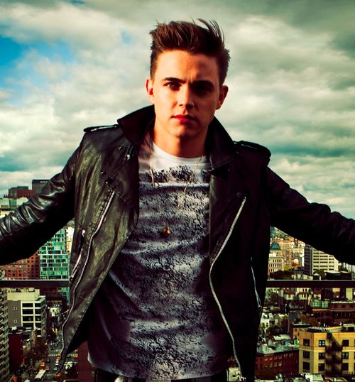 https://www.showbiz.cz/files/gallery/4f/4f08eb1c02ab34f345d6dfd9c3b79f3e1312542247.jpg
