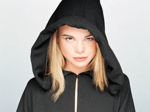 https://www.showbiz.cz/files/gallery/50/507b0761d33d4b7c22ed770d0c0fbc7b1312569486.jpg