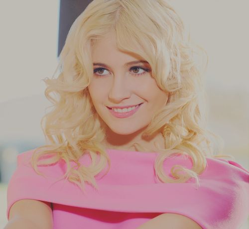 https://www.showbiz.cz/files/gallery/54/5406651ba7b7105f86bcb5da15a92c711312560960.jpg
