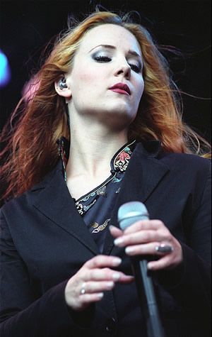 https://www.showbiz.cz/files/gallery/5d/5d838d7106d2e9b31479db4a19e9347b1312582354.jpg