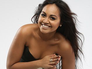 https://www.showbiz.cz/files/gallery/6d/6d94eaf1369b639d1d92ebf9b00f706a1312570687.jpg