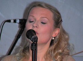 https://www.showbiz.cz/files/gallery/6f/6ffc1d46330484bc859b79da0b3359161312547872.jpg