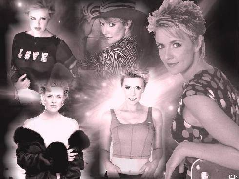 https://www.showbiz.cz/files/gallery/70/7029ab874f8d07092d594079c86928501312555196.jpg