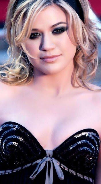 https://www.showbiz.cz/files/gallery/75/750c505d0137756ef6f3585bf73a80111312570265.jpg