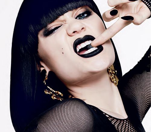 https://www.showbiz.cz/files/gallery/7a/7a4e18cea51430418a05b5f554697e271312484584.jpg