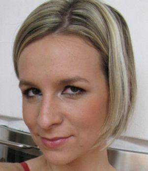 https://www.showbiz.cz/files/gallery/7d/7d2f436e6af292f86d78b32615fc7be8.jpg
