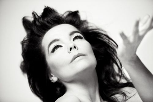 https://www.showbiz.cz/files/gallery/81/815b767a09e8594fe73f361d3485bffb1312478275.jpg