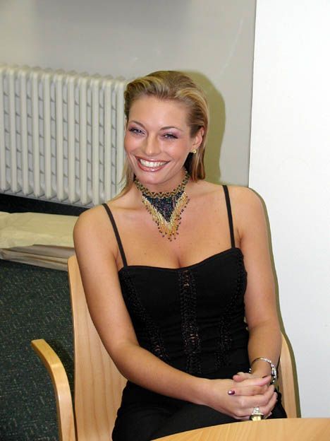 https://www.showbiz.cz/files/gallery/8a/8a1b6eda03cbd758bf26cd2ea308cea71312572700.jpg