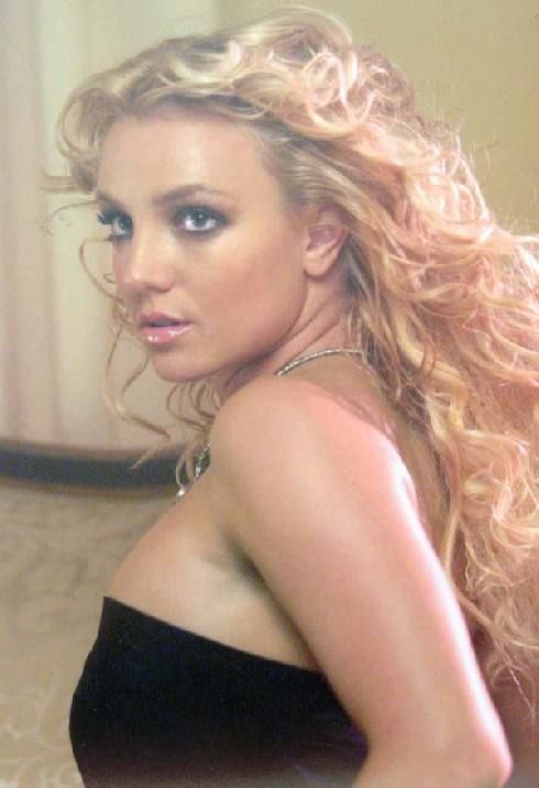 https://www.showbiz.cz/files/gallery/9a/9a094adb6eca424449b2f52a9f05e7341312580485.jpg