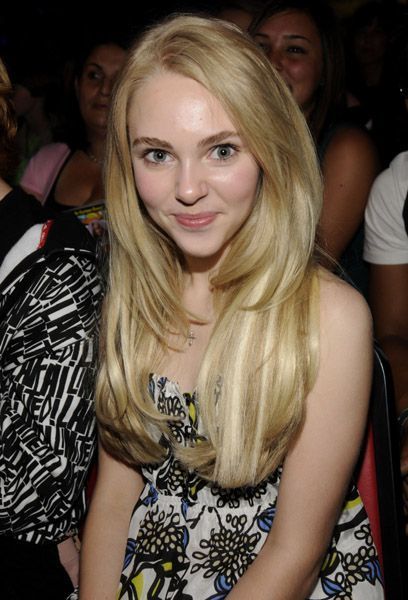 https://www.showbiz.cz/files/gallery/9b/9ba4aa20c4547726c6768914be1ea1951312498153.jpg