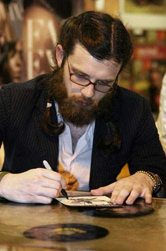 https://www.showbiz.cz/files/gallery/9c/9c2a7056df514d9637c817b246ecf56d1312555544.jpg
