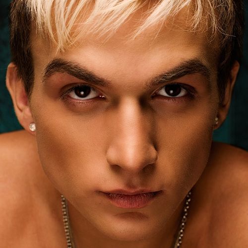 https://www.showbiz.cz/files/gallery/9d/9dccdfd10de5e737f91c103bf6b065061312554890.jpg