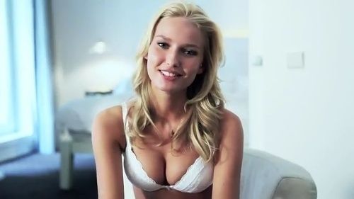 https://www.showbiz.cz/files/gallery/a2/a280e2491adbb14c59acd83cf099319d.jpg