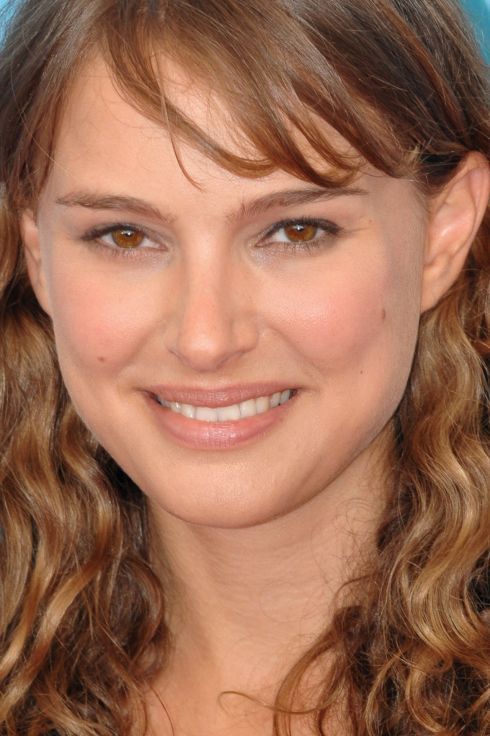 https://www.showbiz.cz/files/gallery/a7/a76d832b774a475b4e7e2286fc50ddba1312479093.jpg