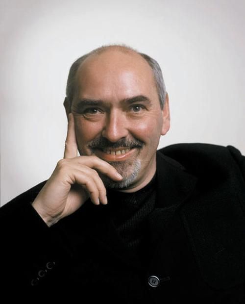 https://www.showbiz.cz/files/gallery/b1/b1b447d8f75d44649012531dd7f5a6be1312616682.jpg