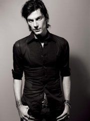 https://www.showbiz.cz/files/gallery/b6/b63694a7d1b57f93a7cd0f77c7ddb7131312526958.jpg